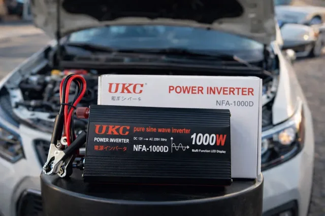 Перетворювач напруги 12V-220V UKC 1000 Вт з чистою синусоїдою / автомобільний інвертор 12 В 220 В з цифровим дисплеєм та USB виходом